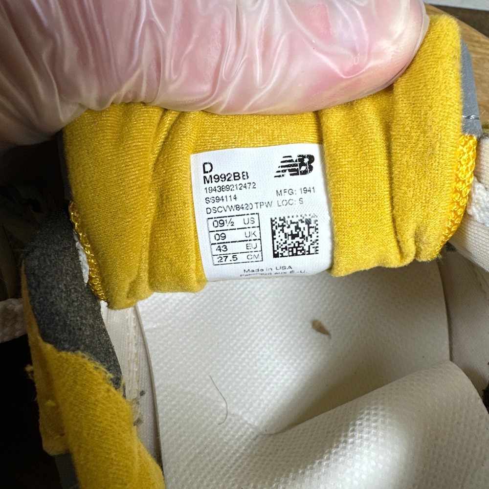 New Balance 992 Made in USA Yellow Grey Suede Sneakers M992BB Mens Size 9.5 D - Picture 2 of 10